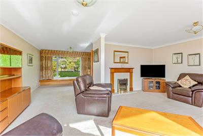 11 Newmills Grove, Balerno, Edinburgh, EH14 5SY - image 4