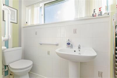11 Newmills Grove, Balerno, Edinburgh, EH14 5SY - image 9