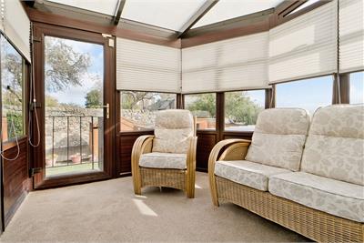 3 Marionville Avenue, Edinburgh, EH7 6AT - image 3