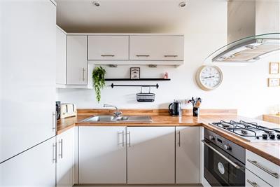 1/17 East Pilton Farm Crossway, Edinburgh, EH5 2QG - image 2