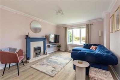 28 Balcomie Gardens, Kirkliston, EH29 9GD - image 2