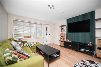 34 Mayshade Road, Loanhead, EH20 9HJ - image 2