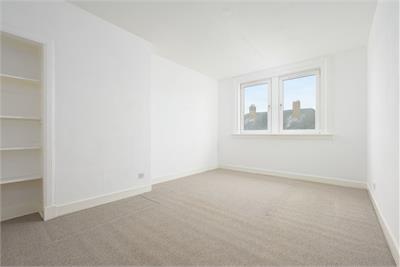4 Kent Street, Dunfermline, KY12 0DJ - image 16