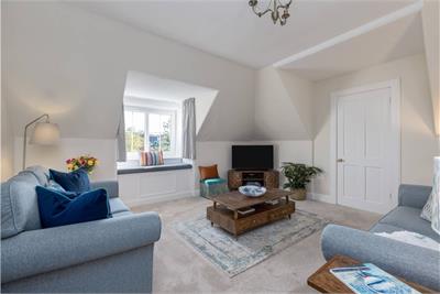 16A/2 Corrennie Gardens, Braids, Edinburgh, EH10 6DG - image 2