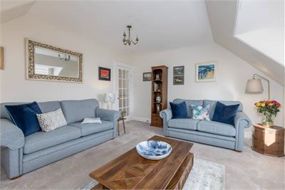 16A/2 Corrennie Gardens, Braids, Edinburgh, EH10 6DG - image 3