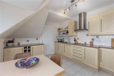 16A/2 Corrennie Gardens, Morningside, Edinburgh, EH10 6DG - image 7