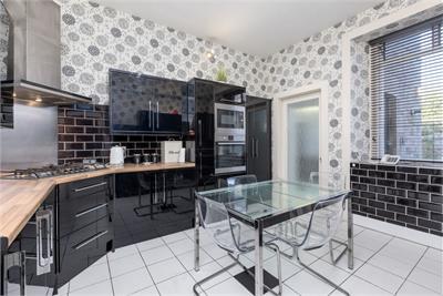 9 Shandon Street, Edinburgh, EH11 1QH - image 24