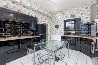 9 Shandon Street, Edinburgh, EH11 1QH - image 5