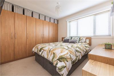 10 Craigour Crescent, Edinburgh, EH17 7PL - image 4