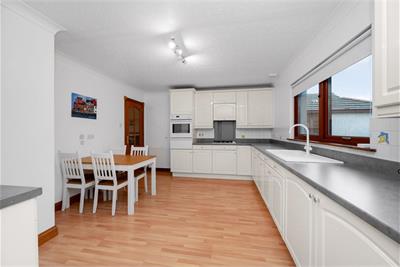 32 Clune Road, Gowkhall, KY12 9NZ - image 7