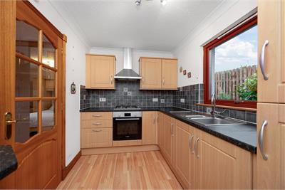 32 Clune Road, Gowkhall, Dunfermline KY12 9NZ - image 8
