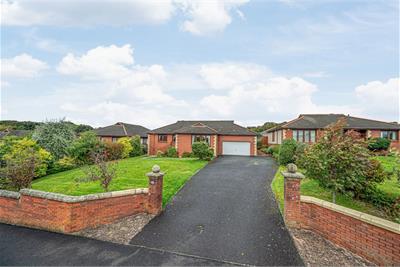 32 Clune Road, Gowkhall, Dunfermline KY12 9NZ - image 1