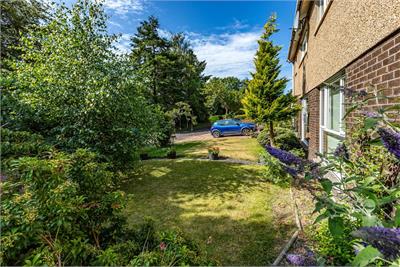 19 Vine Street, Clovenfords, TD1 3LU - image 2