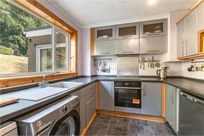 19 Vine Street, Clovenfords, TD1 3LU - image 9