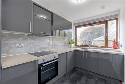4/5 New Johns Place, Edinburgh, EH8 9XH - image 6