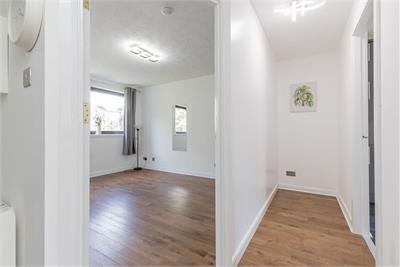 4/5 New Johns Place, Edinburgh, EH8 9XH - image 7