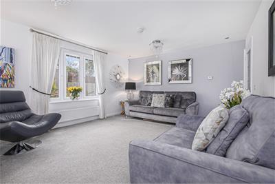 2 Blane Crescent, Dunfermline, KY11 8ZF - image 5