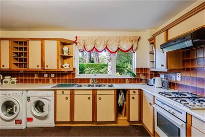 14 Woodfield Park, Edinburgh, EH13 0RB - image 13