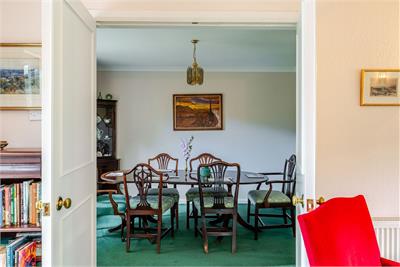 14 Woodfield Park, Edinburgh, EH13 0RB - image 6