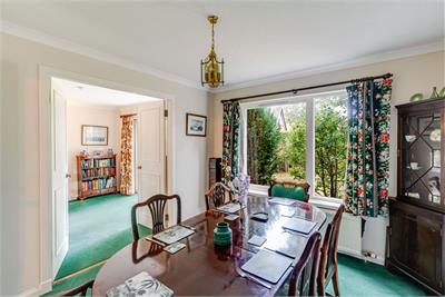 14 Woodfield Park, Edinburgh, EH13 0RB - image 7