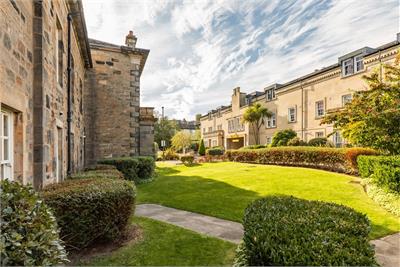 102/3 Willowbrae Road, Edinburgh, EH8 7HW - image 11