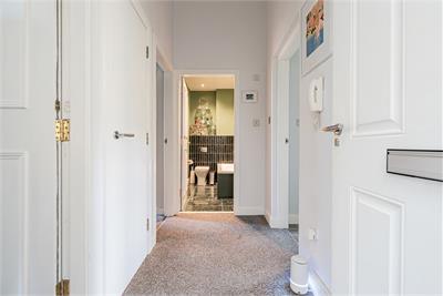 102/3 Willowbrae Road, Edinburgh, EH8 7HW - image 9