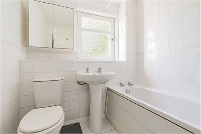 9 Maryfield Park, Livingston, EH53 0SB - image 5