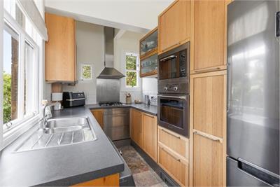 21 Greenbank Terrace, Edinburgh, EH10 5RA - image 8