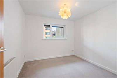 Flat 3, 3 Salamander Court, Leith, EH6 7JE - image 11
