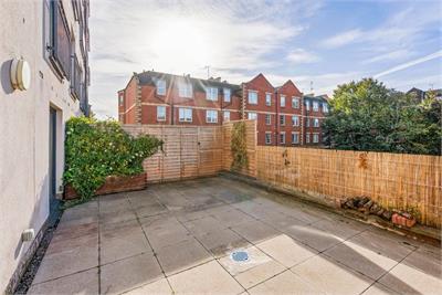 Flat 3, 3 Salamander Court, Leith, EH6 7JE - image 18