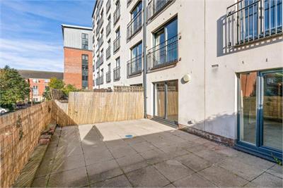 Flat 3, 3 Salamander Court, Leith, EH6 7JE - image 20