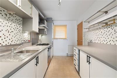 Flat 3, 3 Salamander Court, Leith, EH6 7JE - image 5