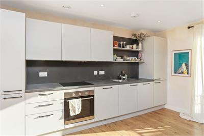 24 (flat 4), Pillans Place, Leith, Edinburgh, EH6 7DE - image 4