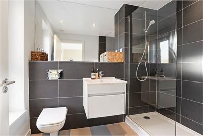 24 (flat 4), Pillans Place, Leith, Edinburgh, EH6 7DE - image 9