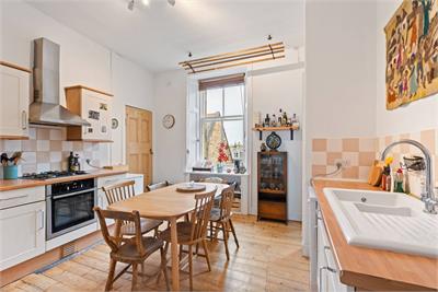 2f1 14 Viewforth Gardens, Bruntsfield, EH10 4EU - image 6