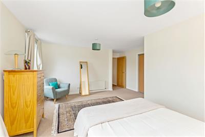 6/8 Dalry Gait, Haymarket, Edinburgh, EH11 2AU - image 12
