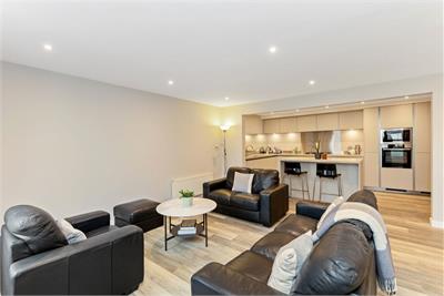 6/8 Dalry Gait, Haymarket, Edinburgh, EH11 2AU - image 3
