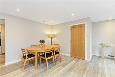 6/8 Dalry Gait, Haymarket, Edinburgh, EH11 2AU - image 8