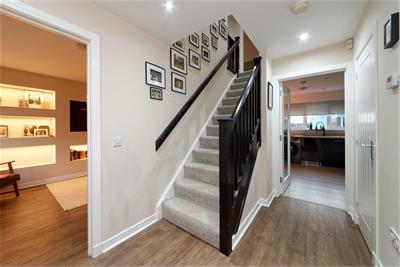 7 Portree Crescent, Bishopton, PA7 5GR - image 2