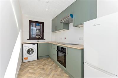 4 (flat 7), Hawthornden Place, Leith, Edinburgh, EH7 4RG - image 4