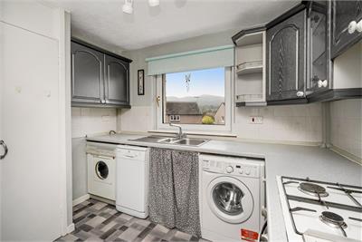 48 Oxgangs Road North, Colinton Mains, Edinburgh, EH13 9DR - image 5