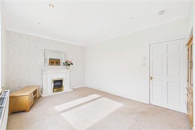89 Broomfield Crescent, Corstorphine, Edinburgh, EH12 7LU - image 3