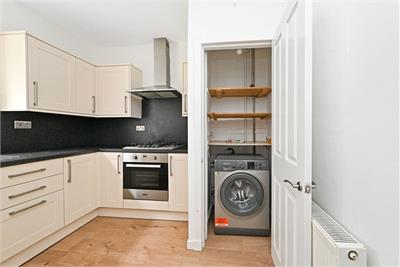 77/2 Dickson Street, Edinburgh, EH6 8QH - image 5