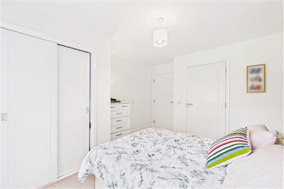 Flat 3 20, Ashley Place, Edinburgh, EH6 5GB - image 7