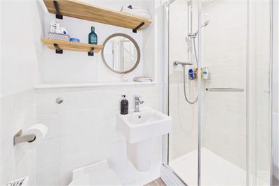 Flat 3 20, Ashley Place, Edinburgh, EH6 5GB - image 9
