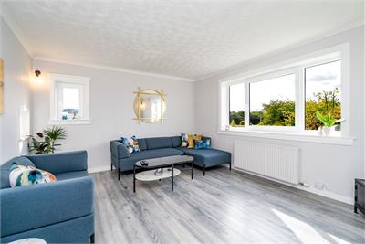 6F Forrester Park Drive, Edinburgh, EH12 9AU - image 1