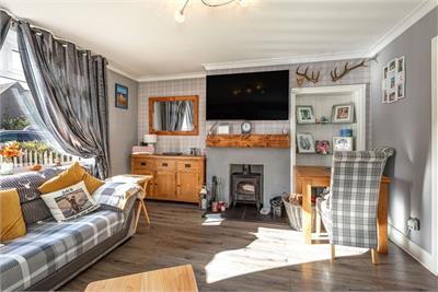 3 Scott Crescent, Hawick, TD9 8DN - image 2