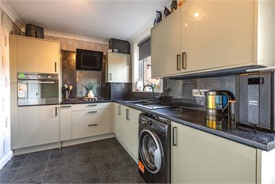3 Scott Crescent, Hawick, TD9 8DN - image 8