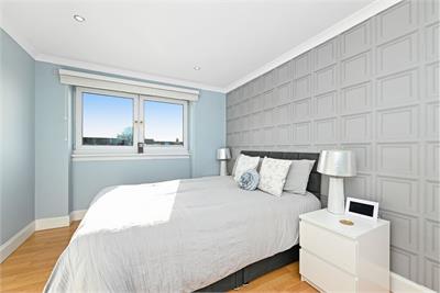34 Ferniehill Drive, Edinburgh, EH17 7DR - image 9