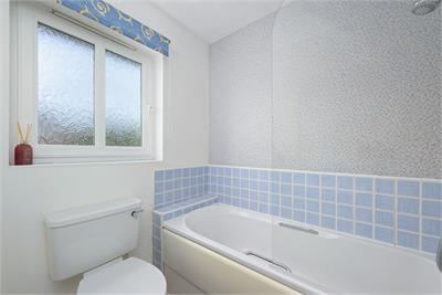 36 Dover Heights, Dunfermline, KY11 8HS - image 13